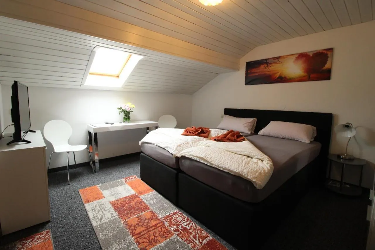Hotel Zur Auszeit à Traunreut 2*,