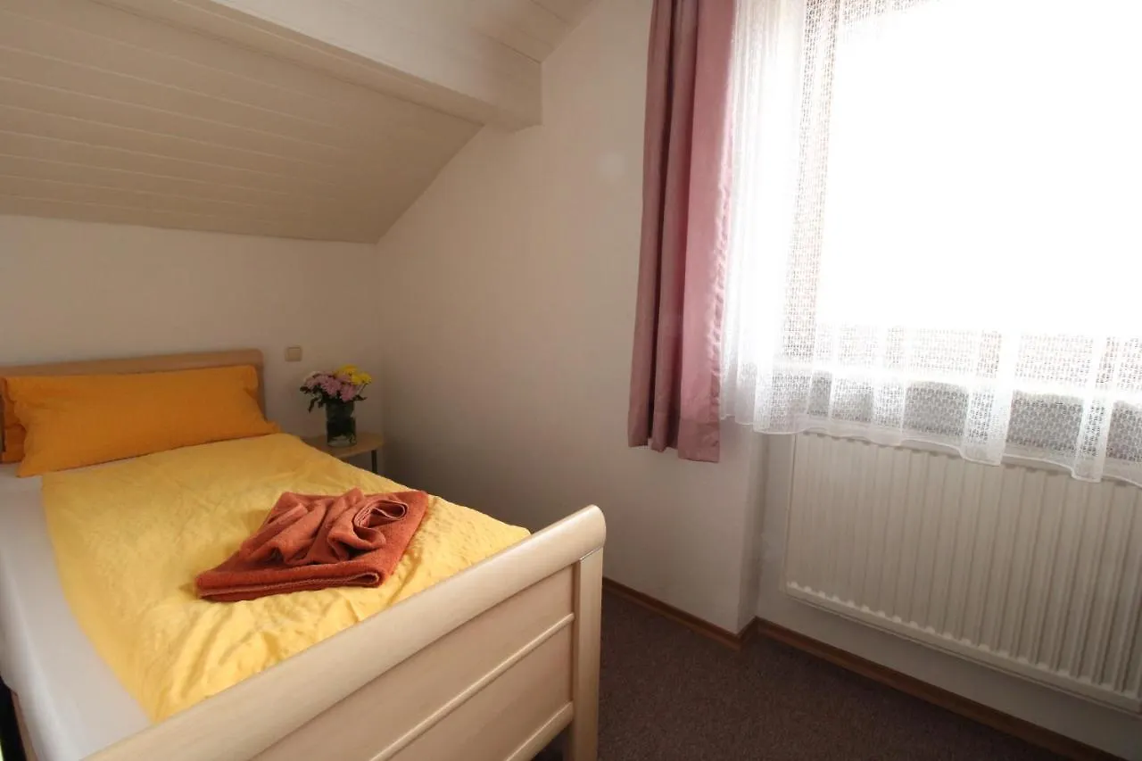 Hotel Zur Auszeit à Traunreut 2*,