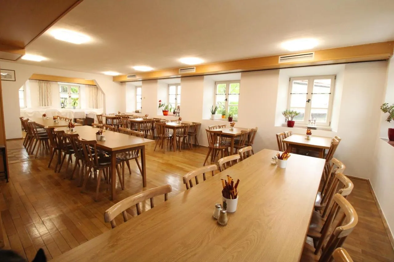 ** Mini-hôtel Hotel Zur Auszeit à Traunreut Allemagne
