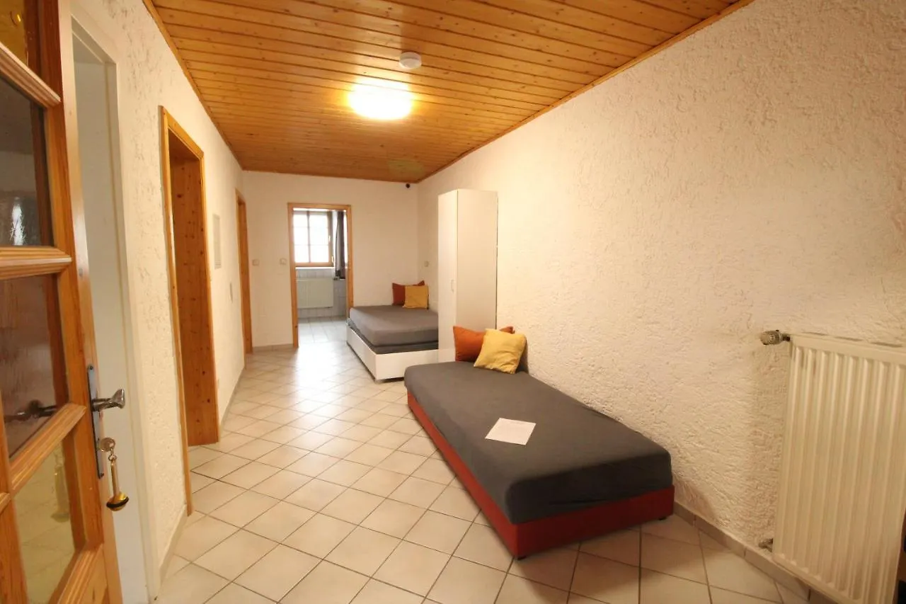 Hotel Zur Auszeit à Traunreut Mini-hôtel