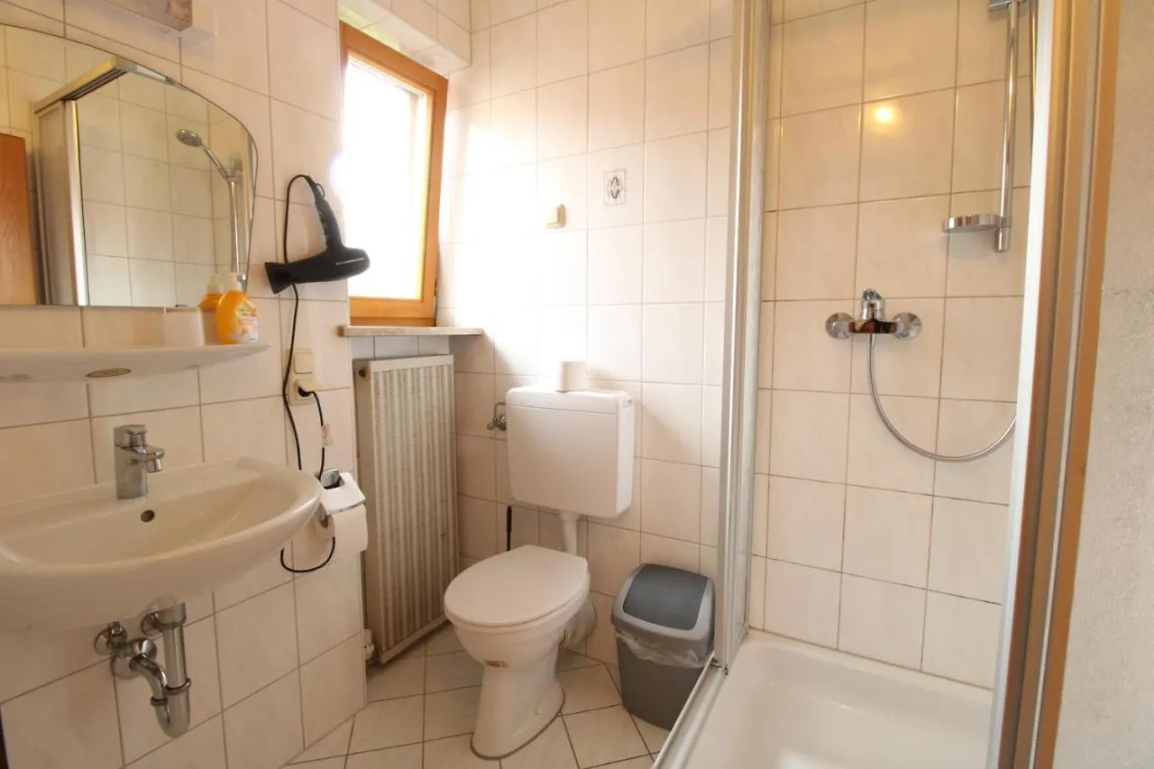 Hotel Zur Auszeit à Traunreut Mini-hôtel